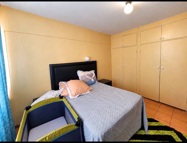 2 BEDROOM FLAT FOR SALE IN VEREENIGING CENTRAL